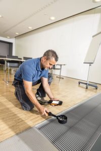 Комплект testo 400 для оценки качества воздуха и уровня комфорта в помещении со стойкой (0563 0401)